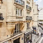 Apartment Saint Germain Des Pres By Studio Prestige