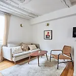 Apartment Saint Germain des Prés by Studio prestige